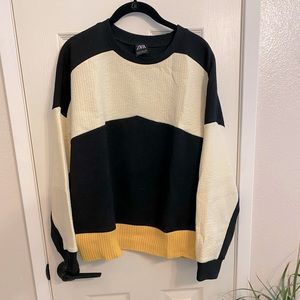 Zara sweatshirt, size M